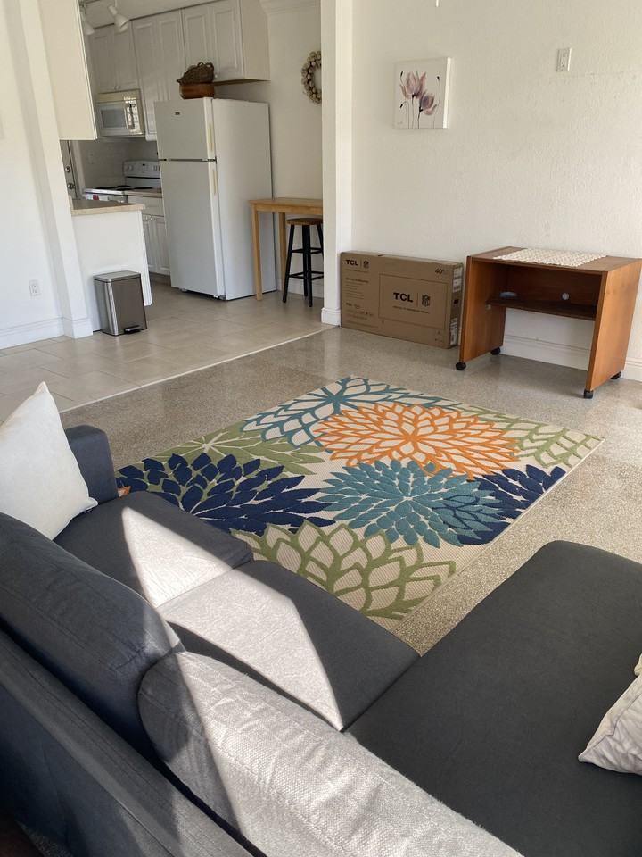 1040 Se 14th Pl #12C - Photo 7 of 9