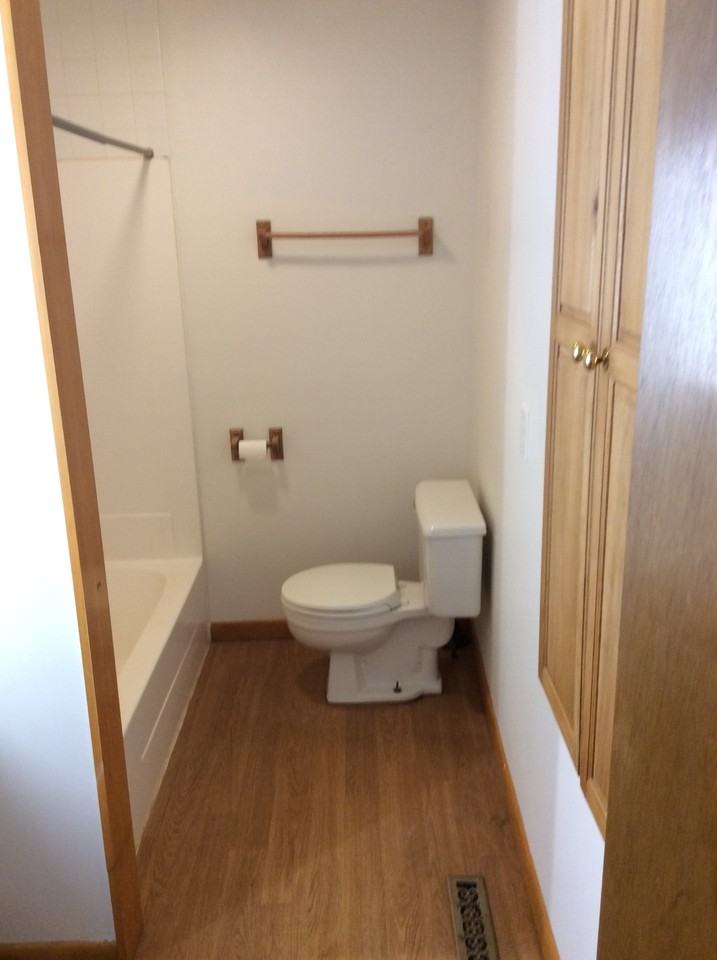 524 W 3rd St #NA - Photo 6 of 7