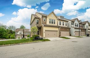 featured image of 2 Eagle Ln #2