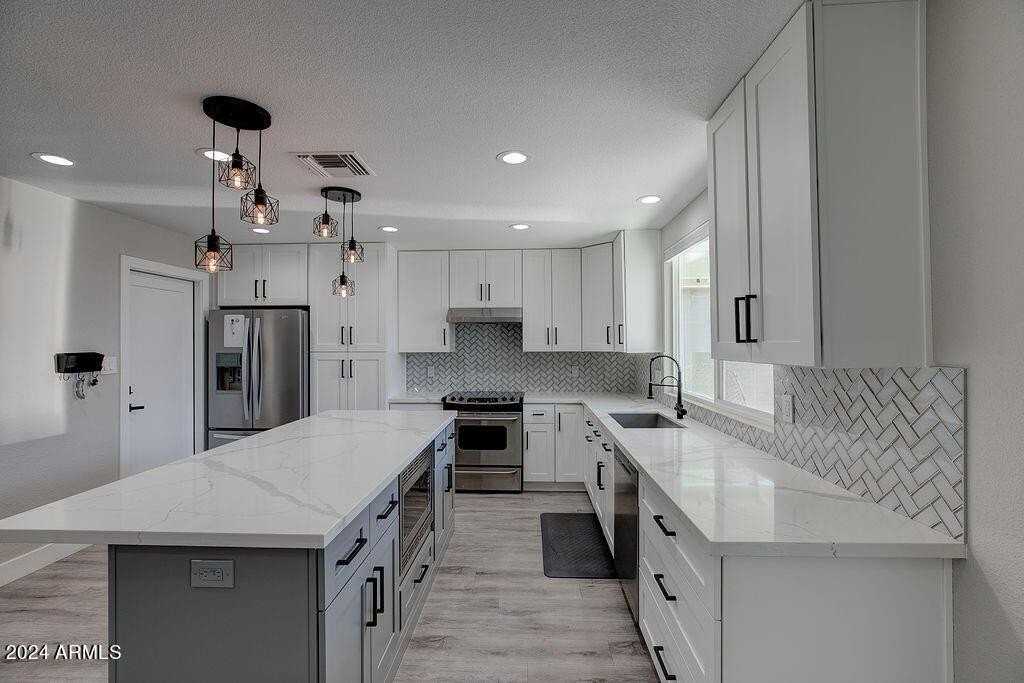 917 N 87th Pl - Photo 3 of 29