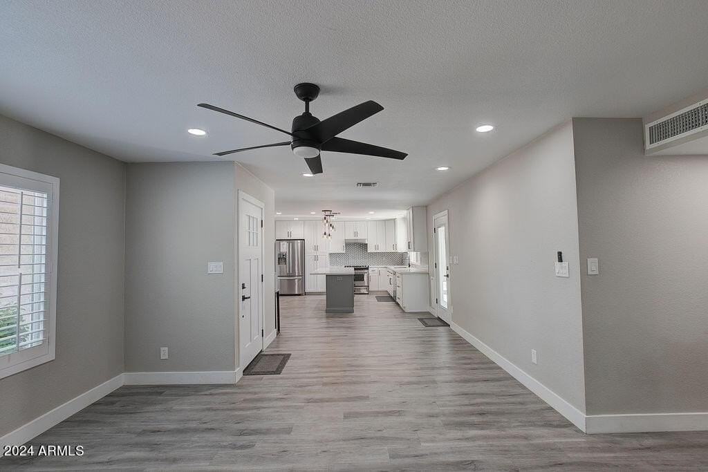 917 N 87th Pl - Photo 7 of 29