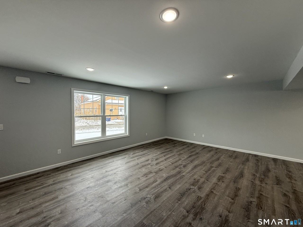 96 Collis St - Photo 6 of 13