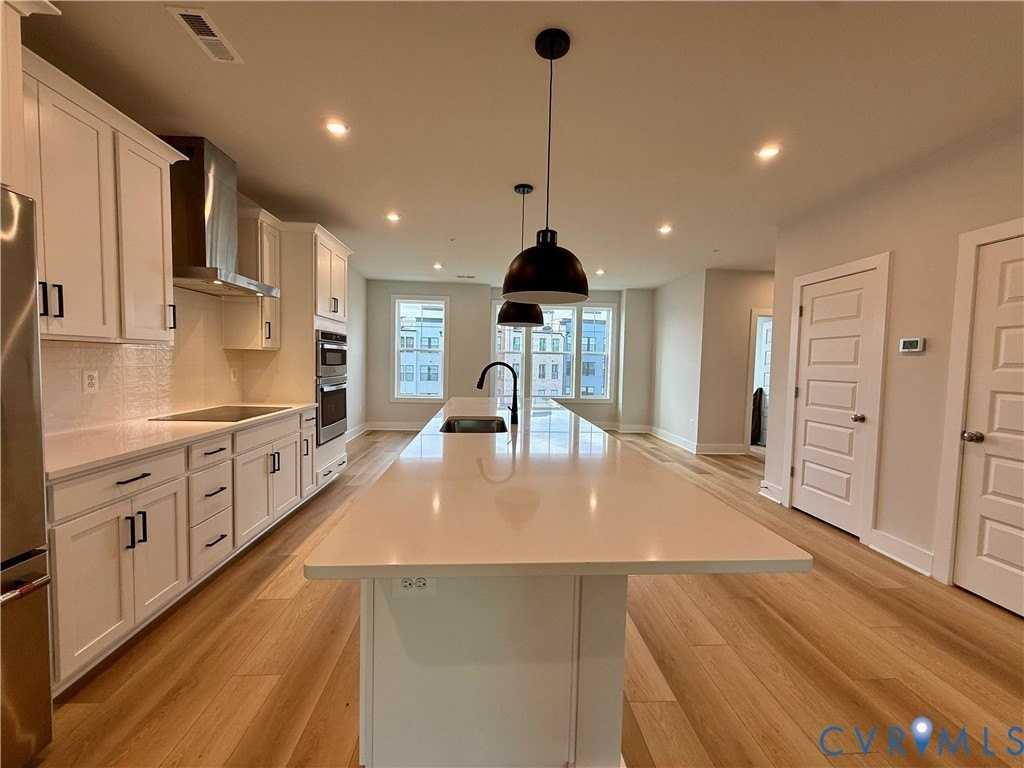 527 Munson Woods Walk Unit B - Photo 3 of 37