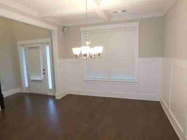 4652 Sweetwater Ave - Photo 5 of 32