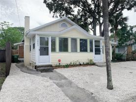 2060 9th St #B - Photo 1 of 1