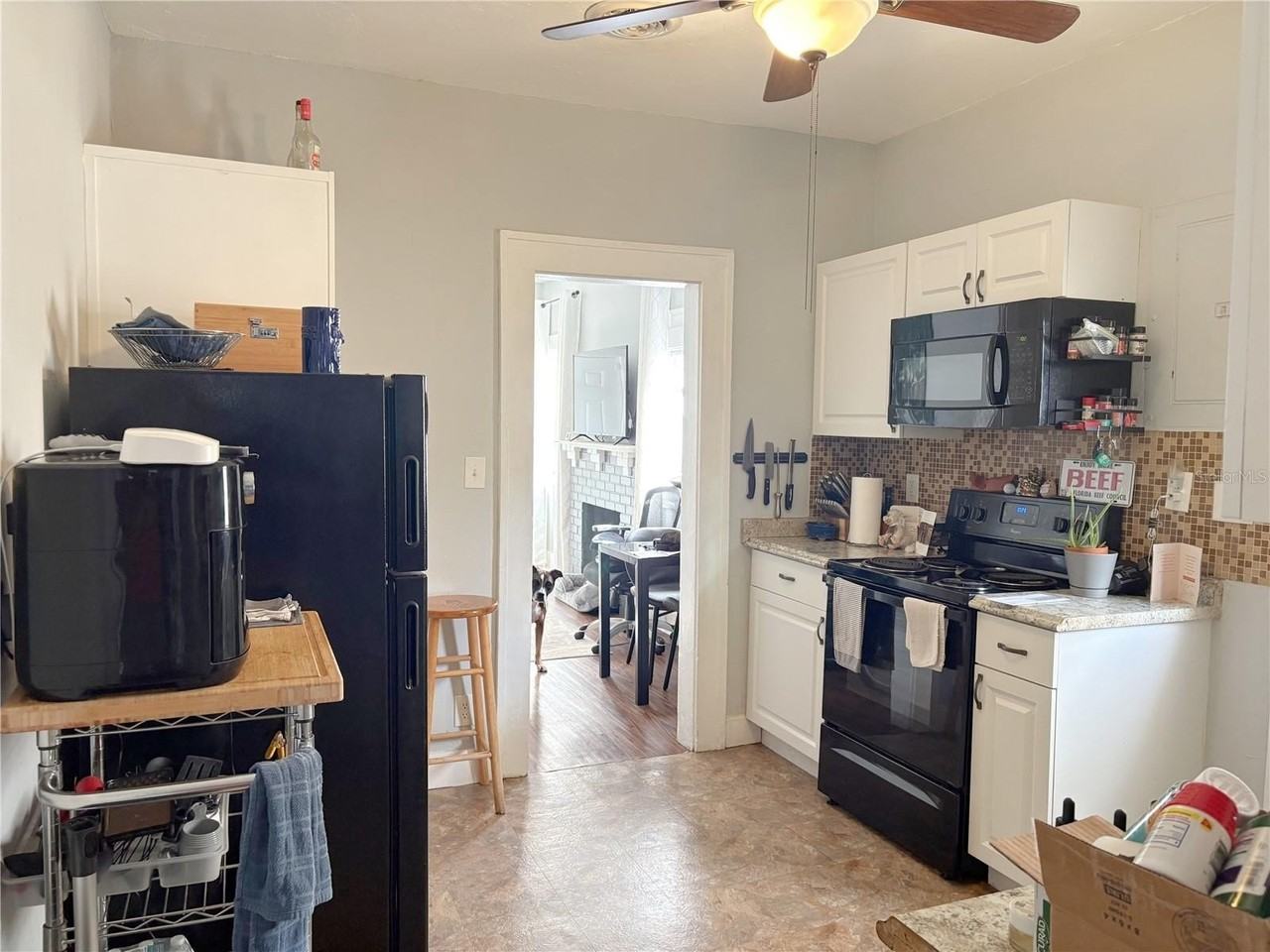 2060 9th St #B - Photo 2 of 9