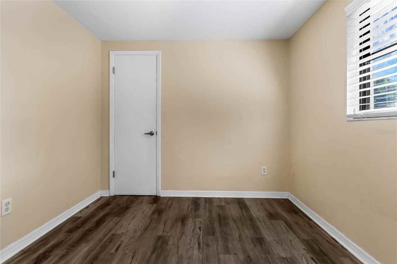 6328 Georgia Ave - Photo 4 of 16