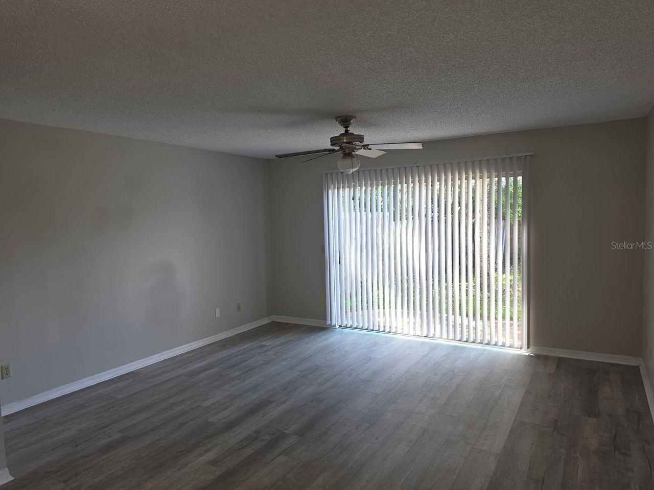 3433 Joe Murell Dr - Photo 5 of 40