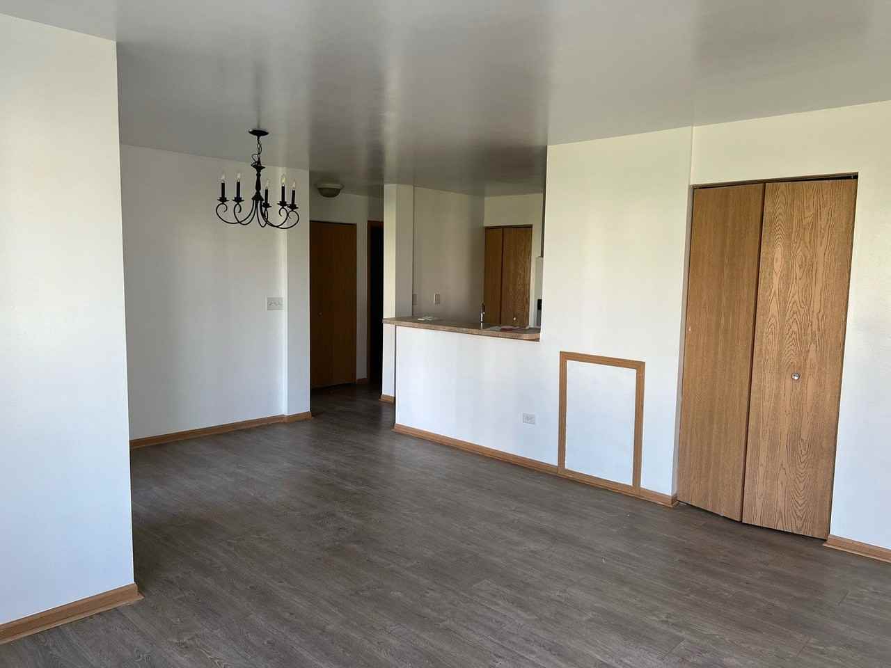 2115 Silverstone Dr Unit 2115 - Photo 4 of 10