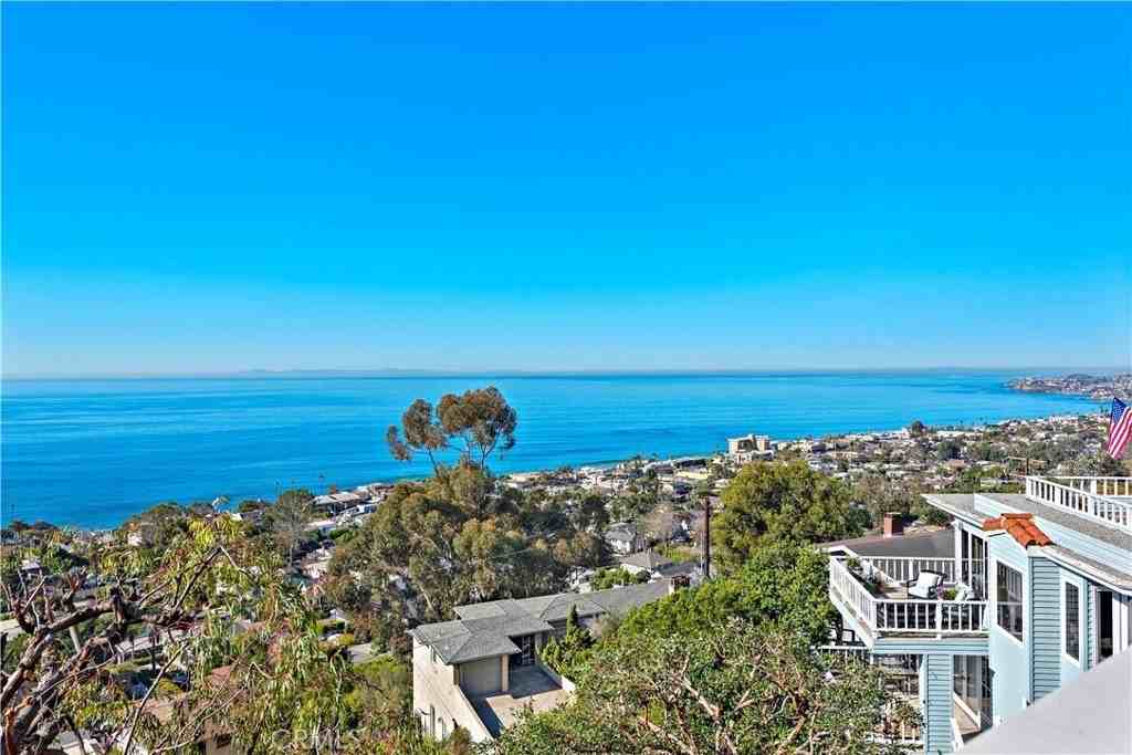 2173 Crestview Dr - Photo 2 of 25