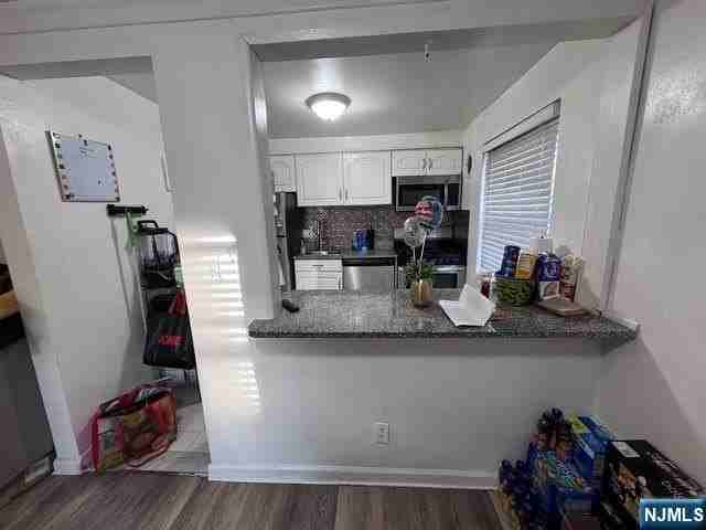 2197 Center Ave - Photo 6 of 18