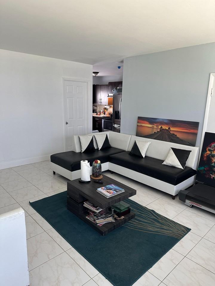 Nw 82nd St - Photo 5 of 40