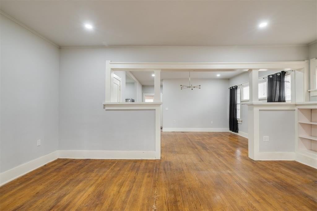 726 Nw 24th St - Photo 4 of 36