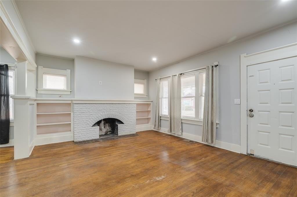 726 Nw 24th St - Photo 5 of 36