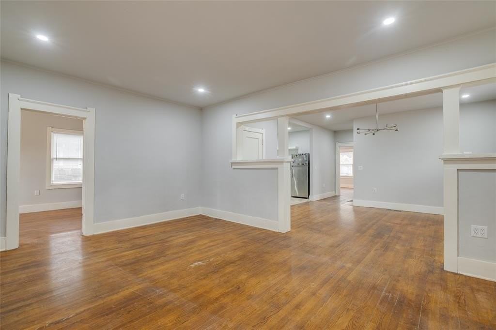 726 Nw 24th St - Photo 6 of 36