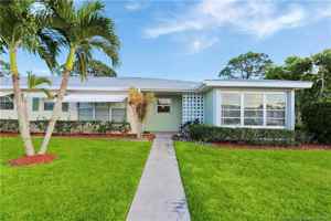 featured image of 211 Manatee Ln Apt D #Apt D