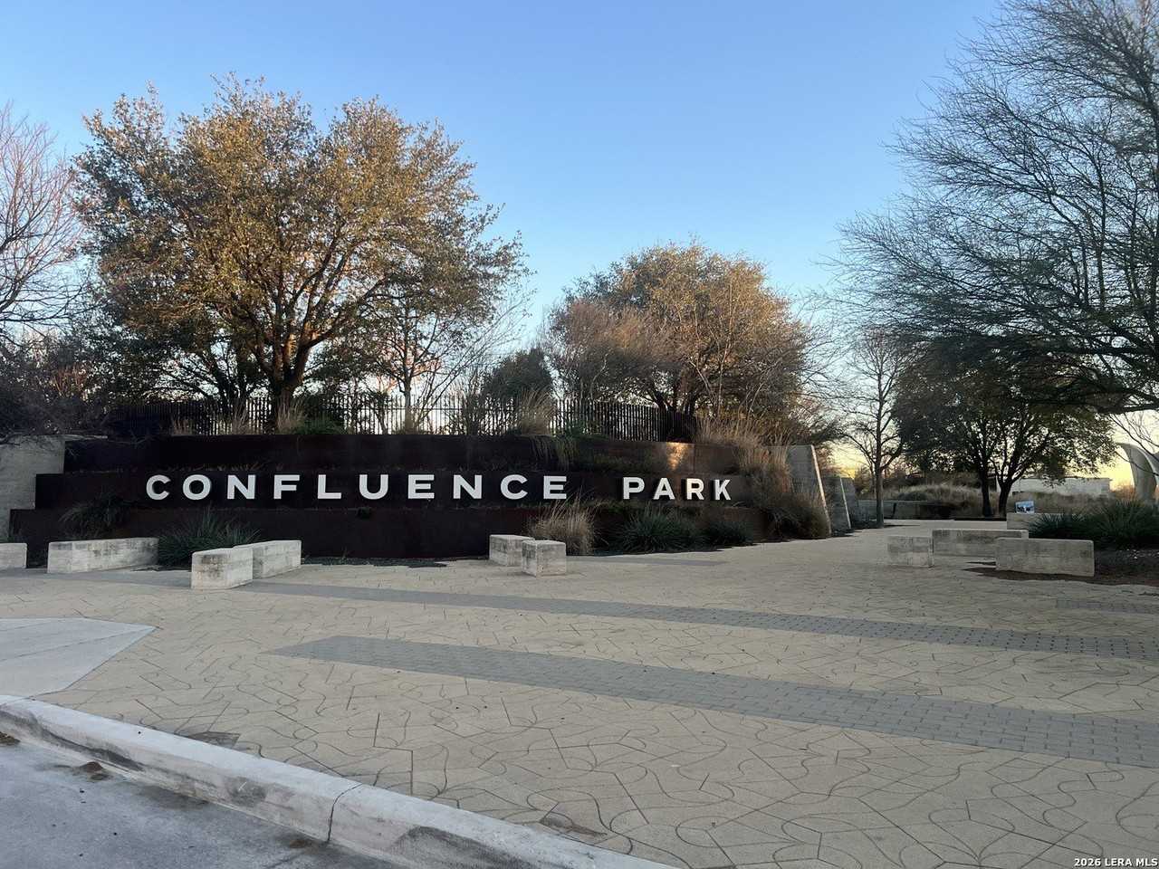 121 W Mitchell St - Photo 3 of 4