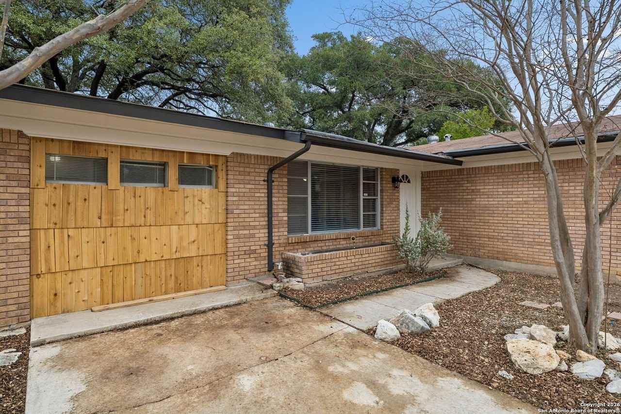 4627 Allegheny Dr - Photo 6 of 40