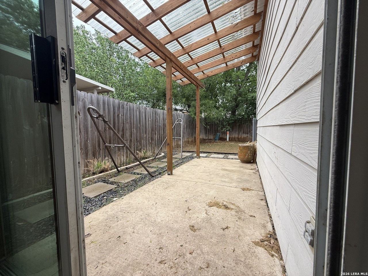 86 Coastal Ln - Photo 4 of 30