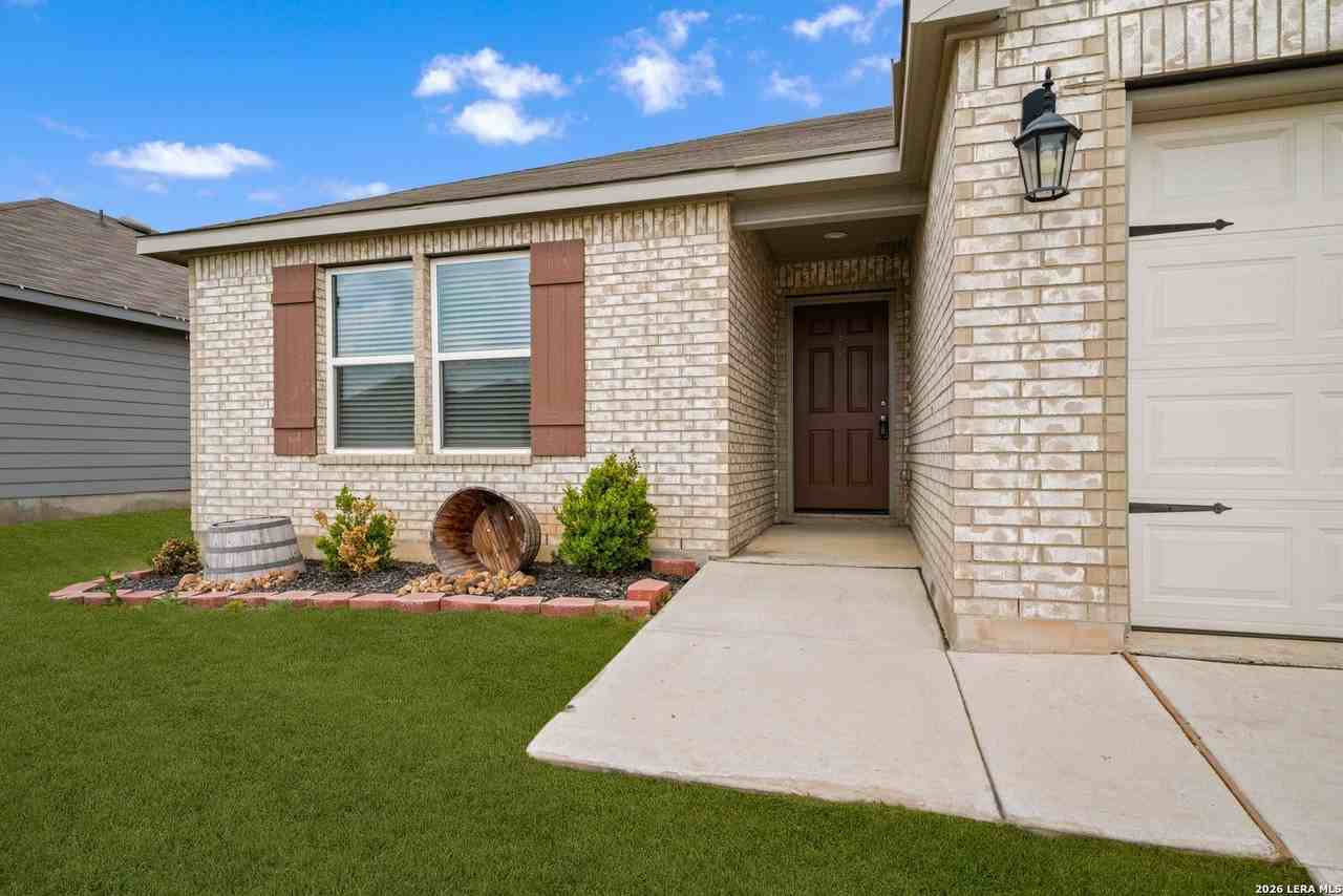 3408 Canyon Rdg - Photo 4 of 28