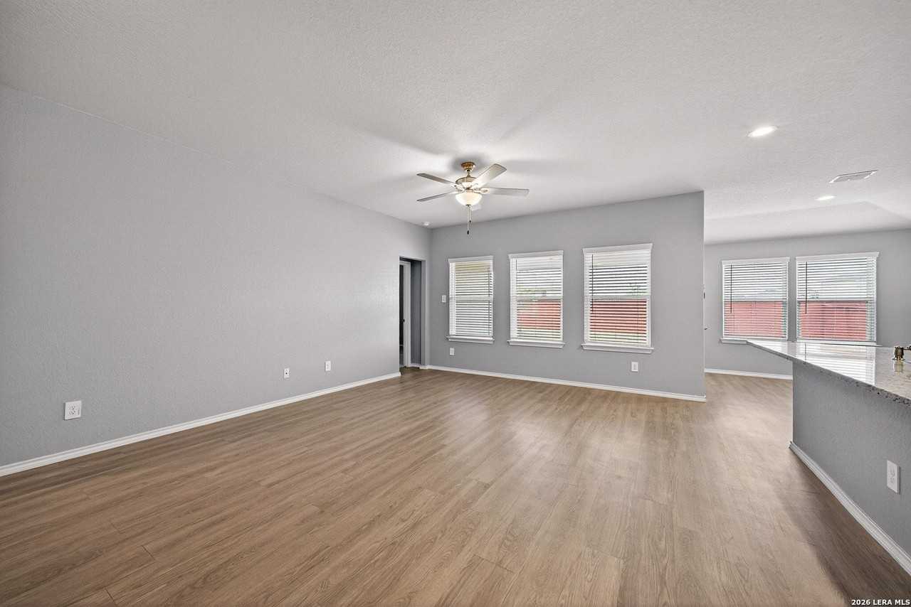 3408 Canyon Rdg - Photo 7 of 28