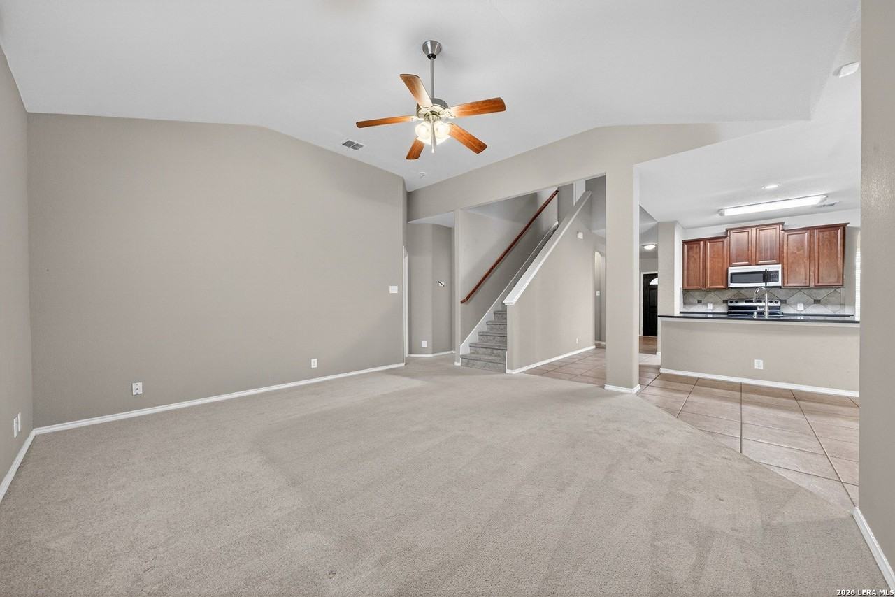 201 Canyon Vis - Photo 5 of 31