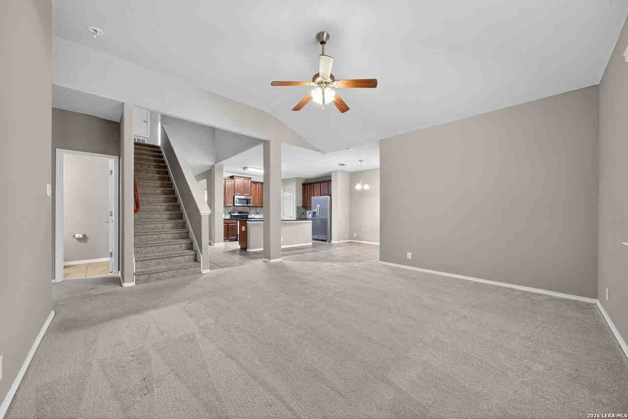 201 Canyon Vis - Photo 6 of 31