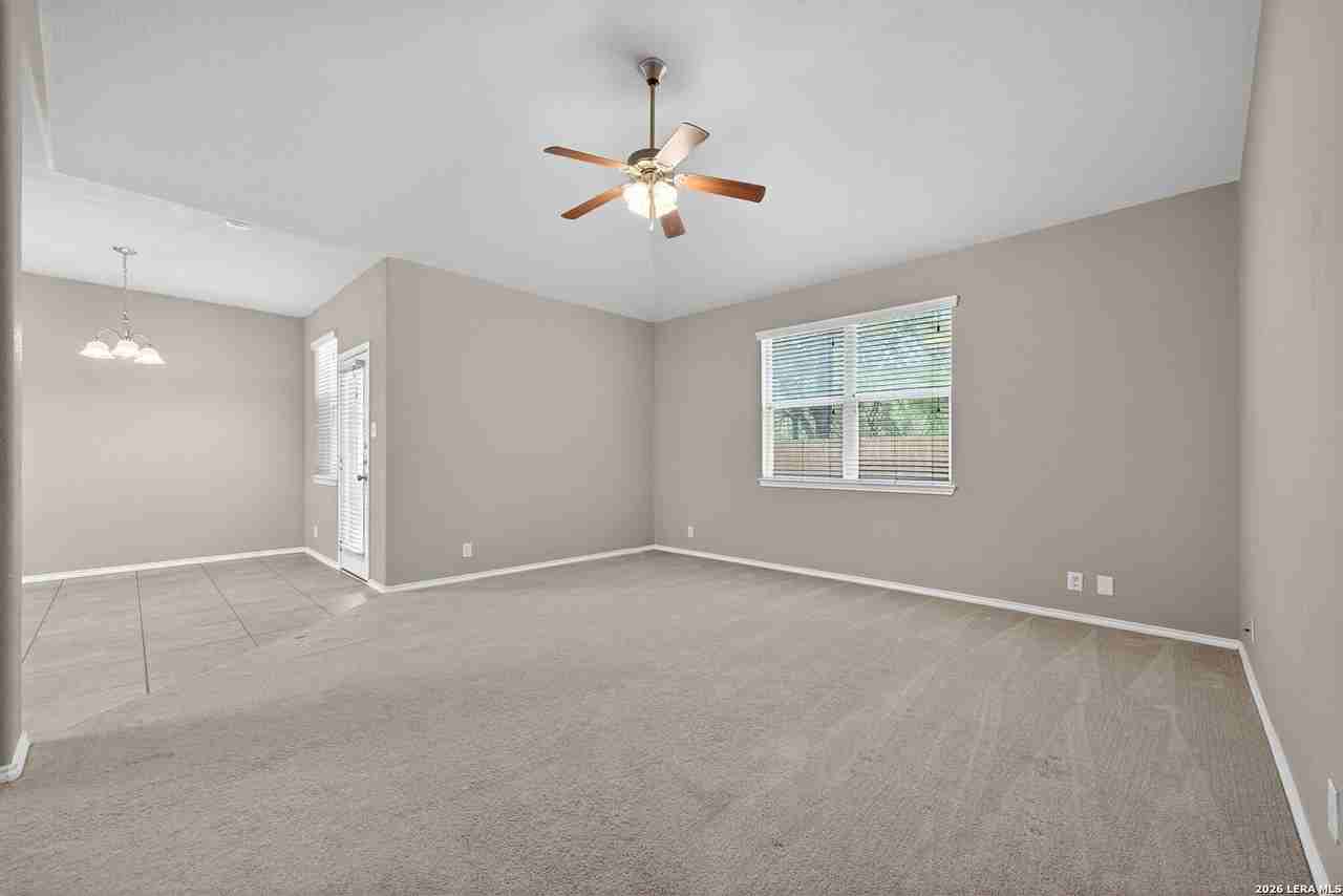 201 Canyon Vis - Photo 7 of 31