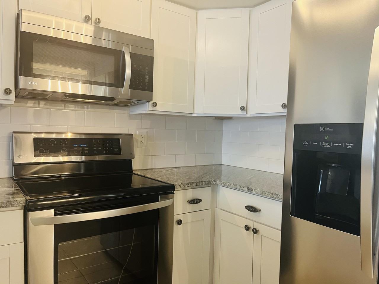 3142 Sir Hamilton Cir - Photo 5 of 9