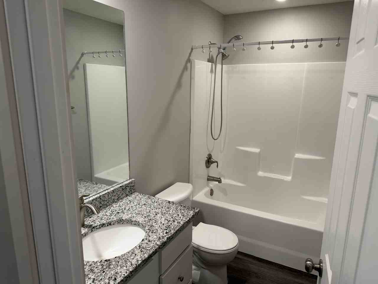 250 Pleasant St - Photo 3 of 7