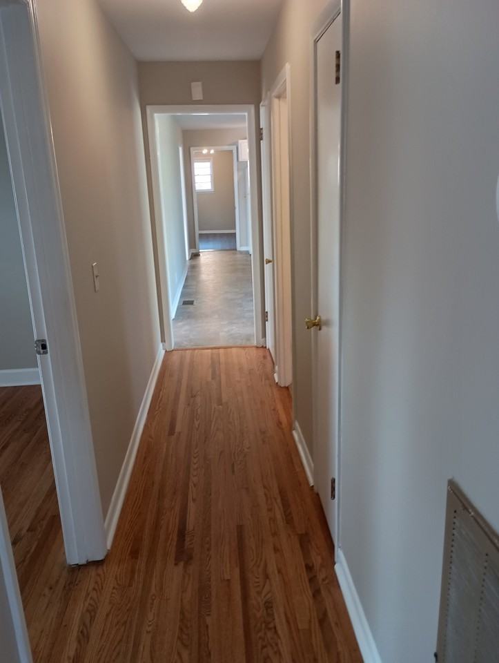 204 Hazelwood Dr - Photo 6 of 9