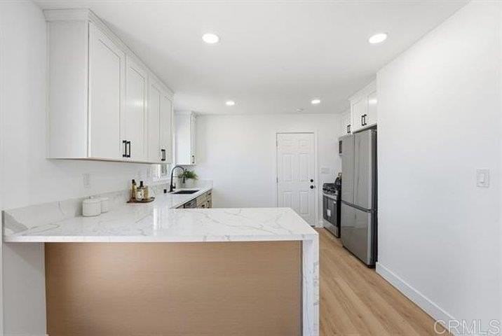 702 Oaklawn Ave - Photo 3 of 23