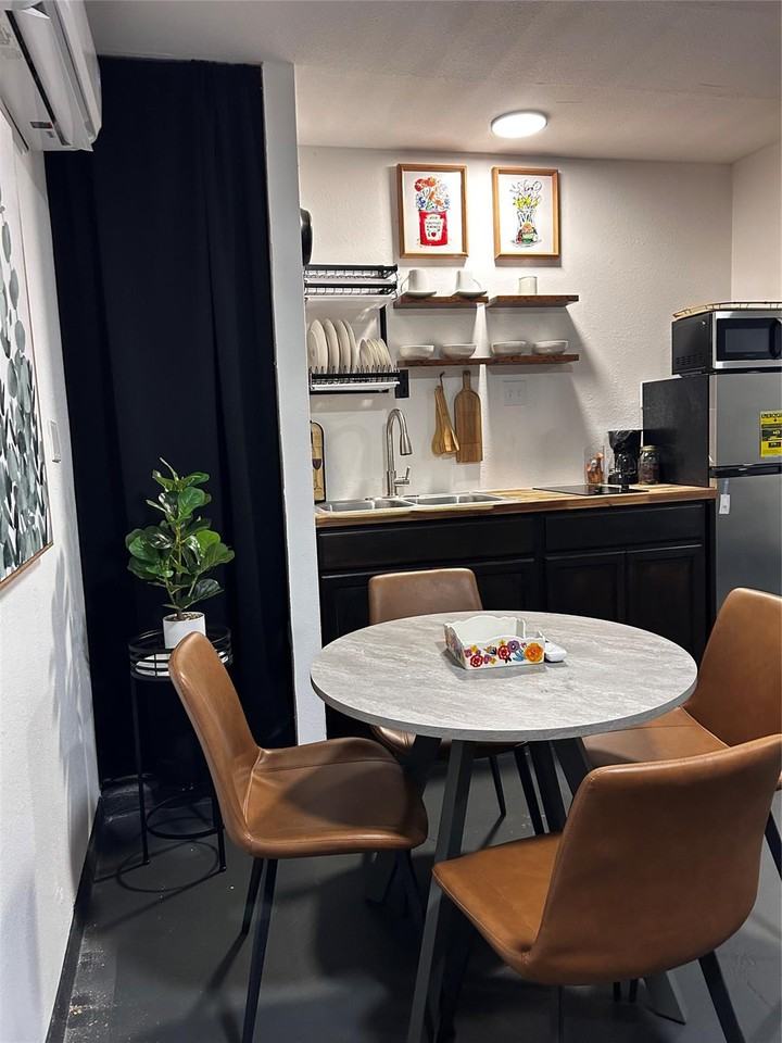 16837 Kettle Creek Dr - Photo 4 of 6