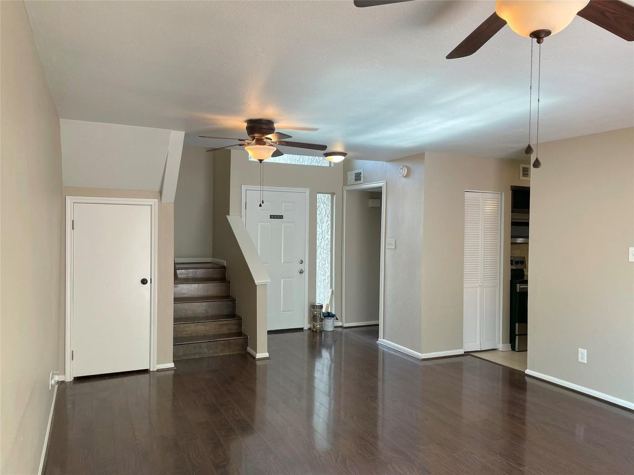 12315 Glenview Dr - Photo 5 of 33