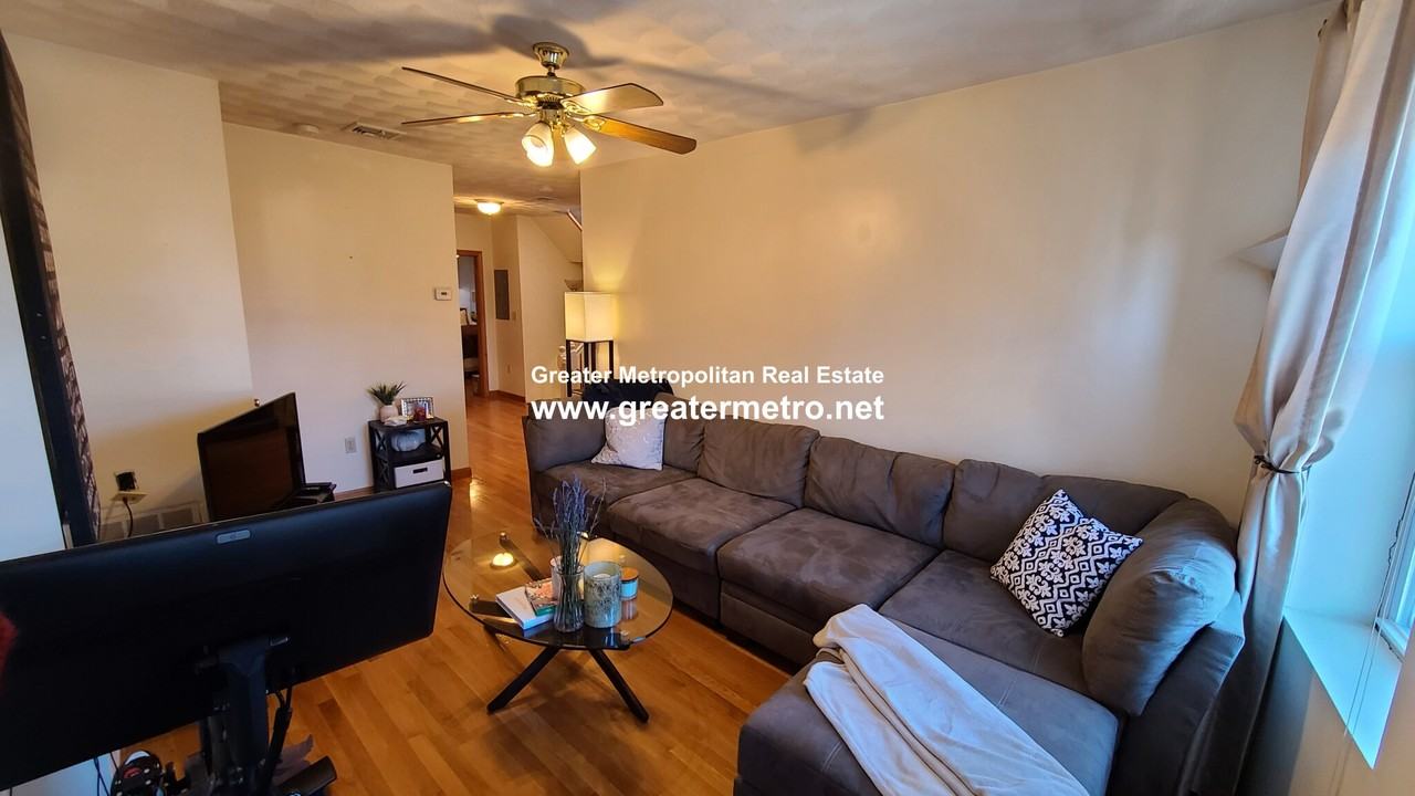 414 Hanover St #5 - Photo 7 of 18