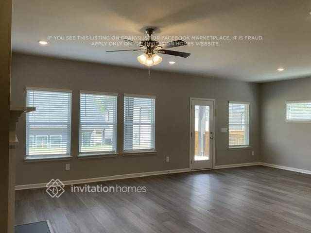 6931 Chester St - Photo 3 of 21