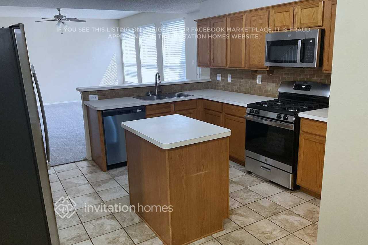 4409 Cordova Ln - Photo 4 of 22