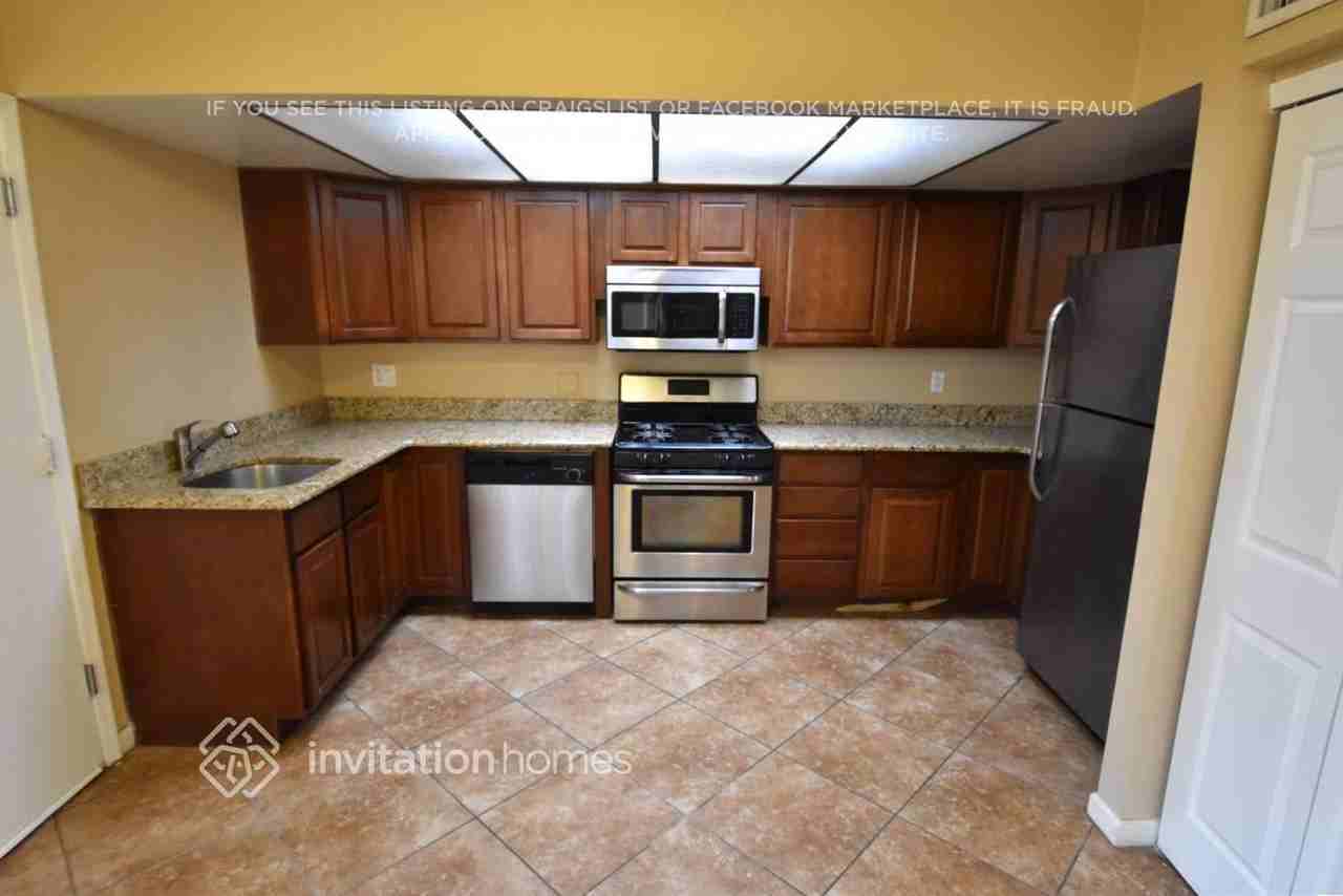 9602 N 35th Dr - Photo 6 of 16