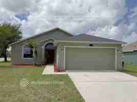 featured image of 2048 Gloria Cir Ne