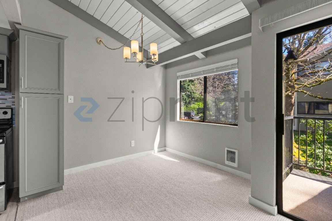 2020 Grant Ave S #F201 - Photo 5 of 17