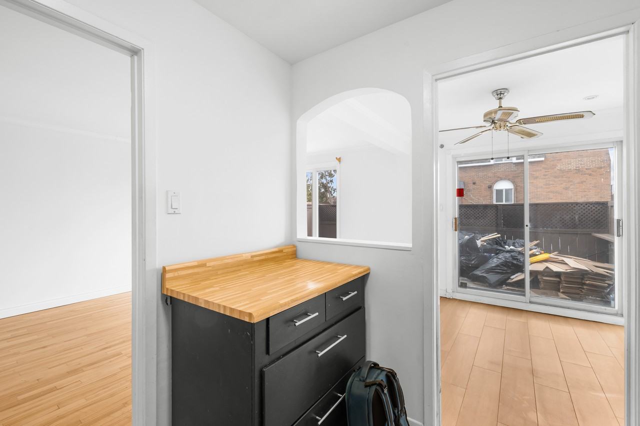 303 Rue Hyman - Photo 7 of 15