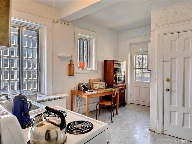 4168 Rue Sherbrooke O., app. 2 - Photo 4 of 11