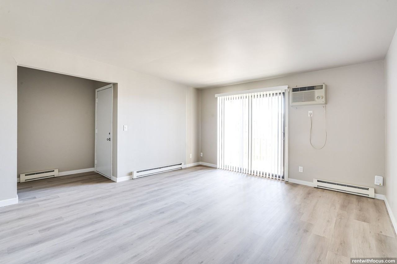 EVERGREEN PLACE - Photo 5 of 22