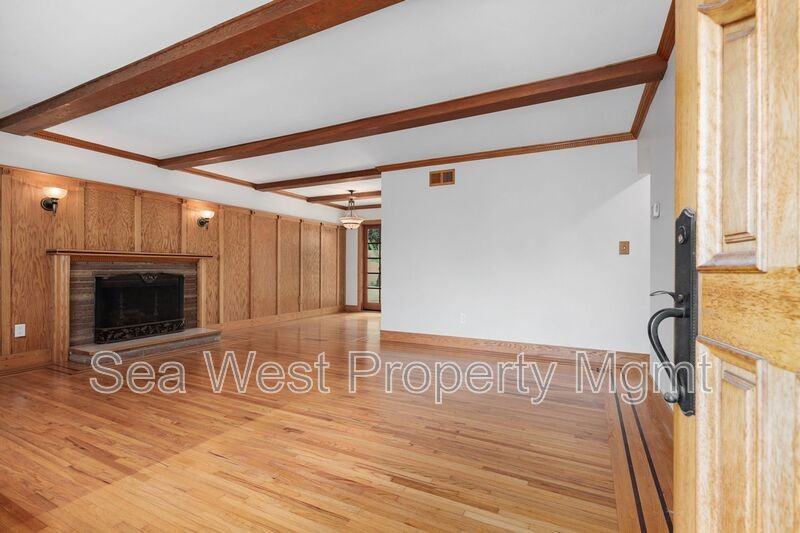 910 San Dieguito Dr - Photo 6 of 41