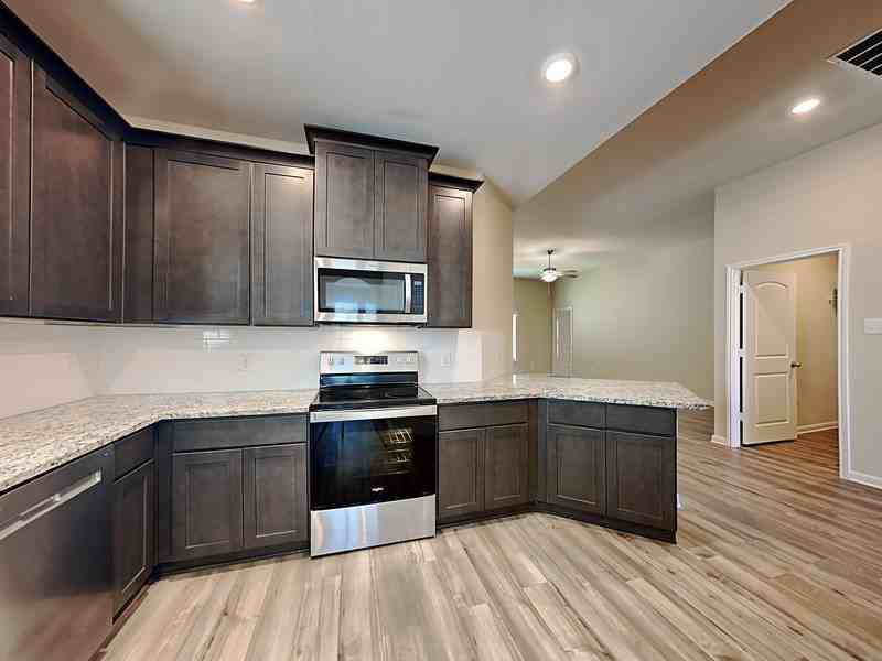 353 Lowery Oaks Trl - Photo 5 of 17