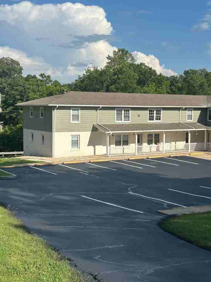 Riverview Apartments - Photo 3 of 8