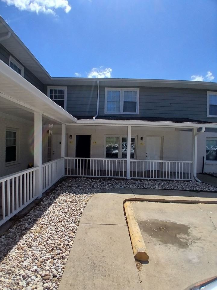 Riverview Apartments - Photo 4 of 8