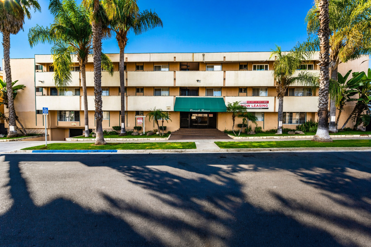 1735 Coronado Ave. - Photo 4 of 6