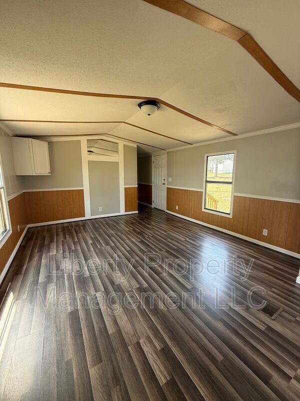 21 Hill Side Ln - Photo 5 of 19