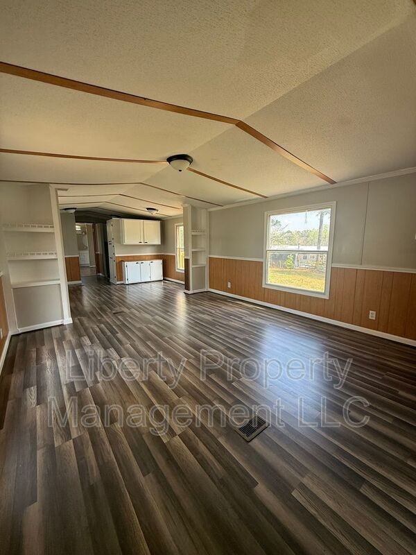 21 Hill Side Ln - Photo 6 of 19